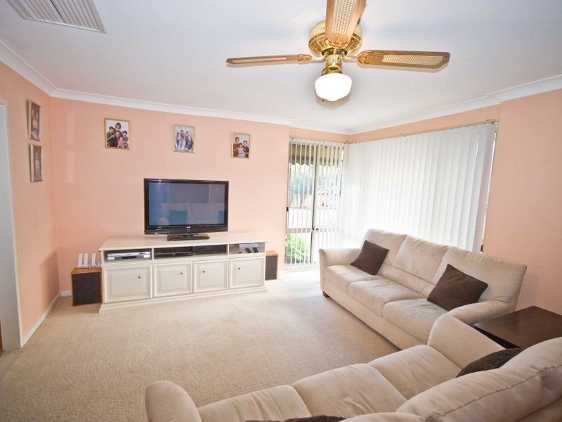 26 Williams Avenue, Hackham West SA 5163