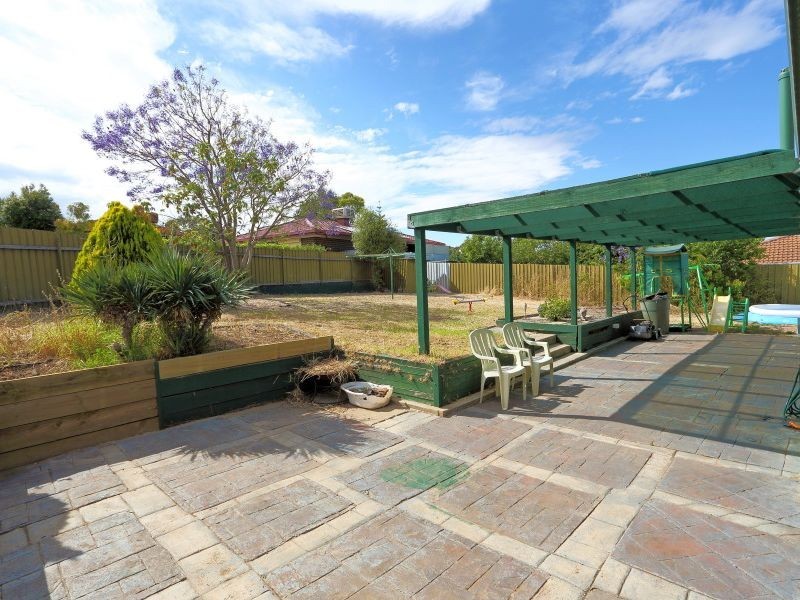 8 Africaine Court, Huntfield Heights SA 5163