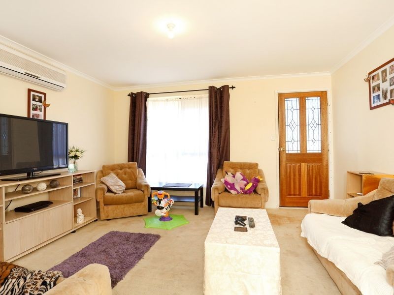 8 Africaine Court, Huntfield Heights SA 5163
