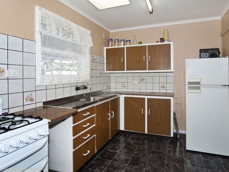 6 Brendan Street, Christie Downs SA 5164