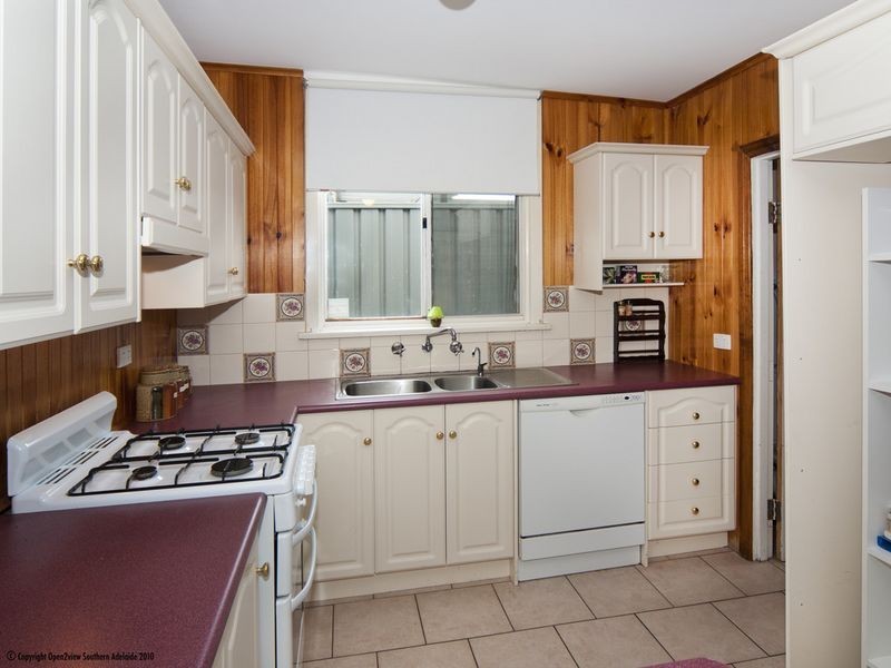 9 Taunton Parade, Christies Beach SA 5165