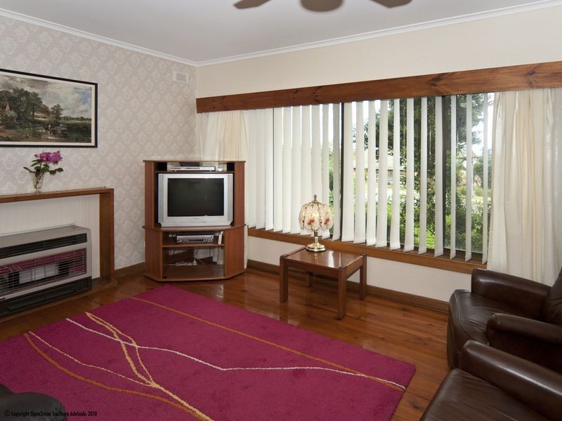 9 Tooma Street, O’sullivan Beach SA 5166