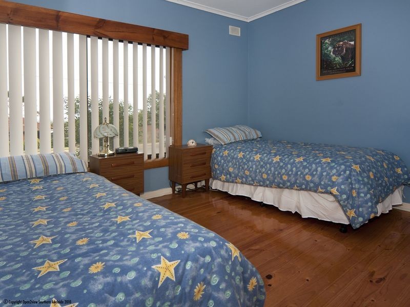 9 Tooma Street, O’sullivan Beach SA 5166