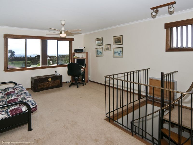 9 Tooma Street, O’sullivan Beach SA 5166