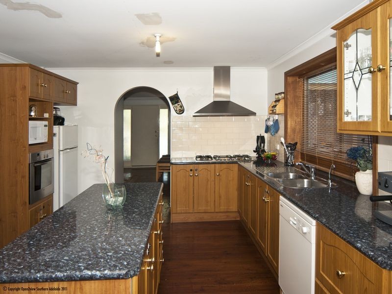 12 Freeman Avenue, Morphett Vale SA 5162