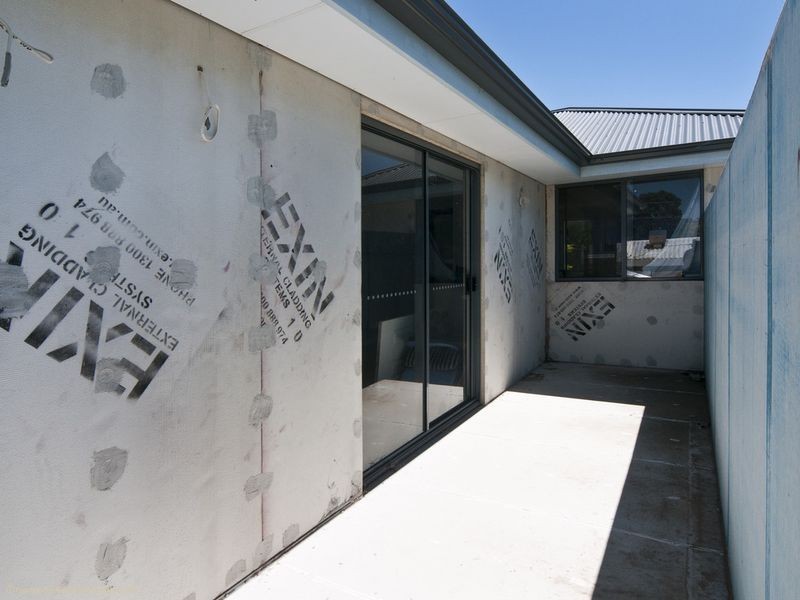 12 Freeman Avenue, Morphett Vale SA 5162