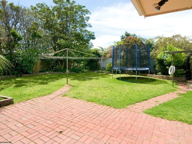 32 Christina Road, Christie Downs SA 5164