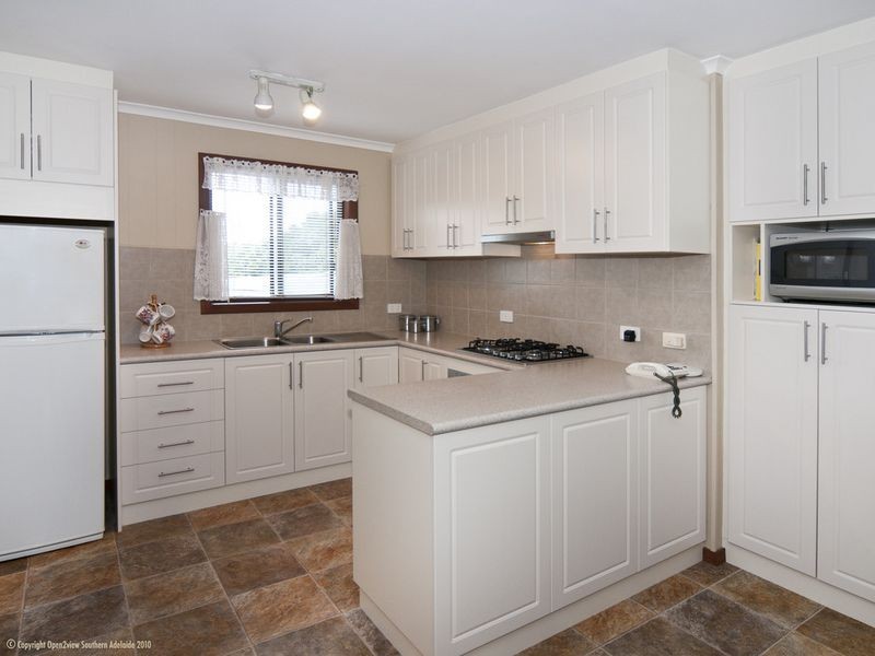 7 Guy Street, Christie Downs SA 5164