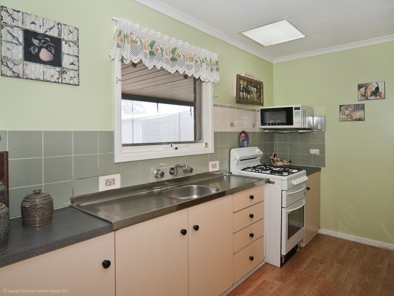5 Guy Street, Christie Downs SA 5164