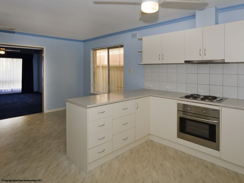 7 Woodstock Avenue, Christie Downs SA 5164