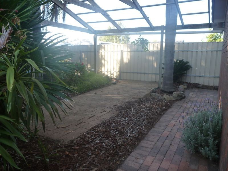 9 Denby Close, Christie Downs SA 5164