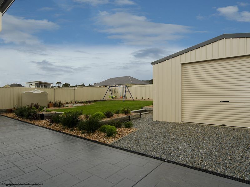 16 Milford Avenue, Sellicks Beach SA 5174