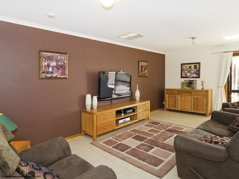29 Goodrington Way, Moana SA 5169