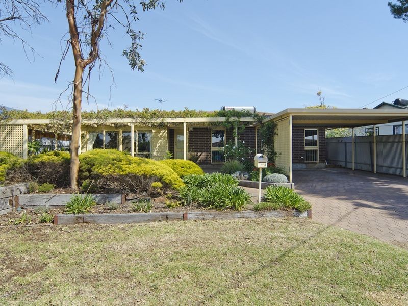 4 Clovelly Avenue, Christies Beach SA 5165