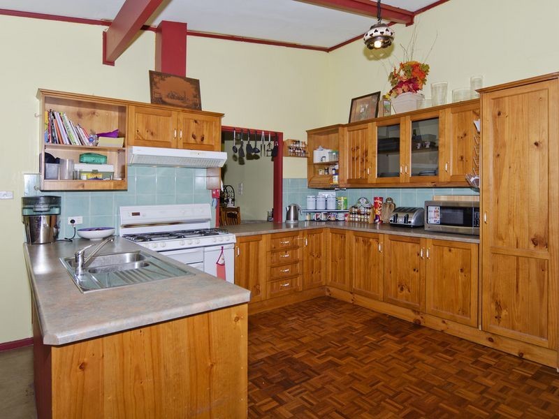 21 Owen Court, Christie Downs SA 5164