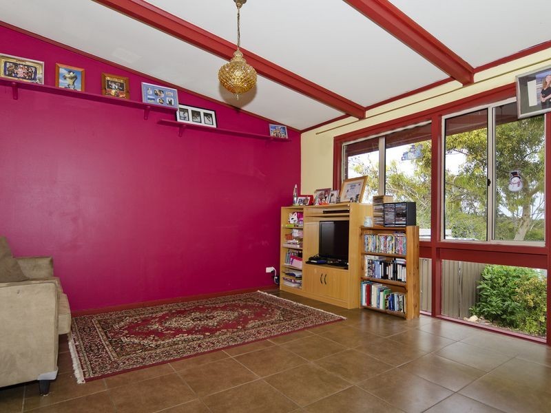 21 Owen Court, Christie Downs SA 5164
