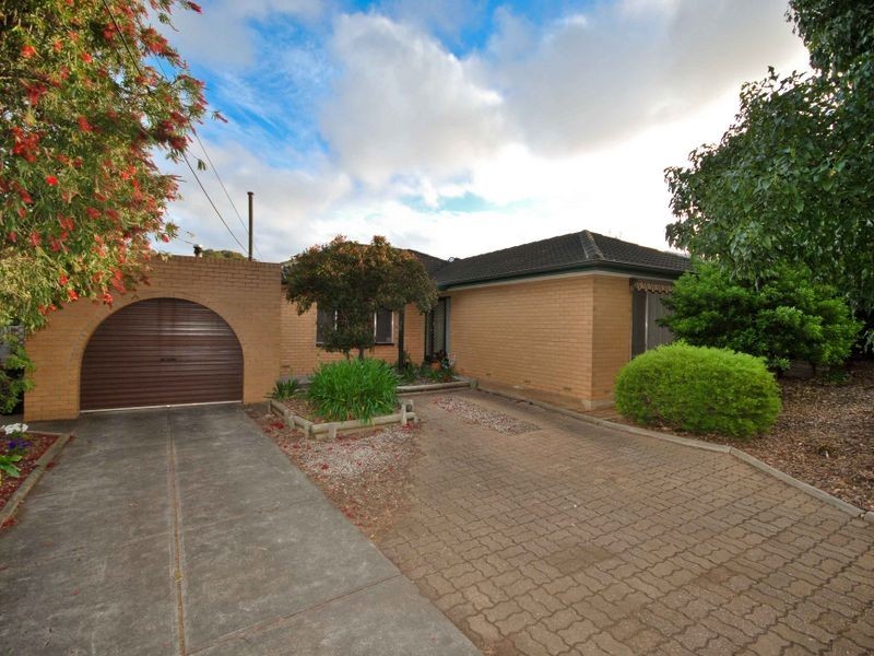 18 Holly Rise, Hackham West SA 5163