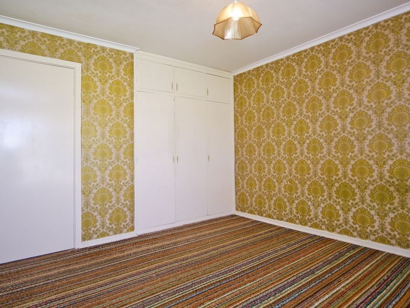 11 Barnabas Crescent, Christie Downs SA 5164