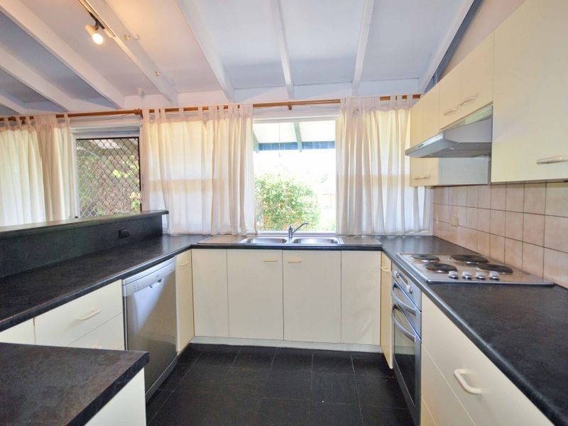 3 Marston Drive, Morphett Vale SA 5162