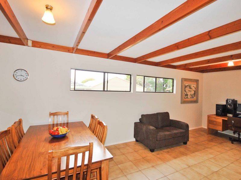 62 Oakridge Rise, Huntfield Heights SA 5163