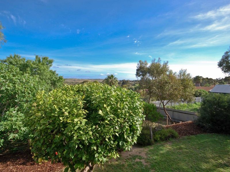 62 Oakridge Rise, Huntfield Heights SA 5163