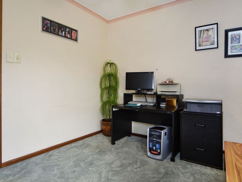 18 Allman Avenue, Woodcroft SA 5162