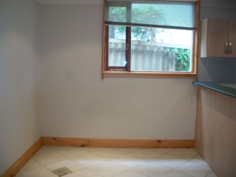 12 River Parade, Hallett Cove SA 5158