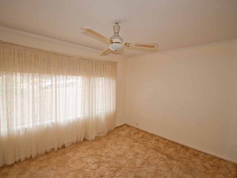 22 Dickerson Crescent, Trott Park SA 5158