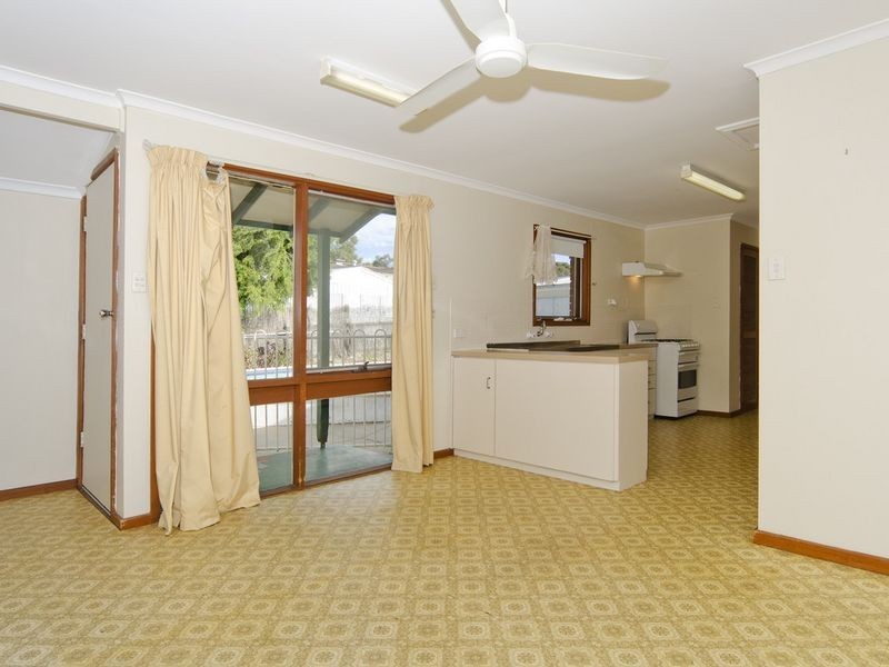 11 Milan Crescent, Hackham West SA 5163