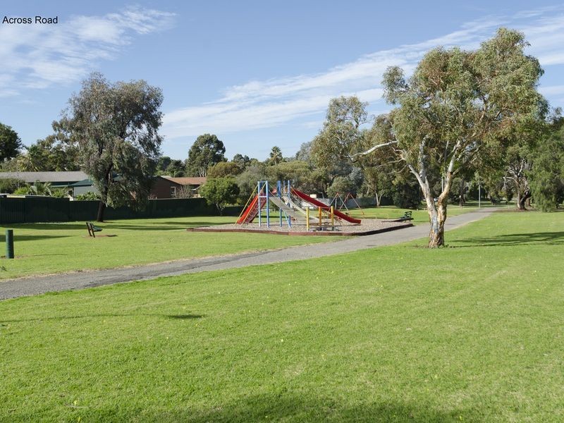 11 Milan Crescent, Hackham West SA 5163