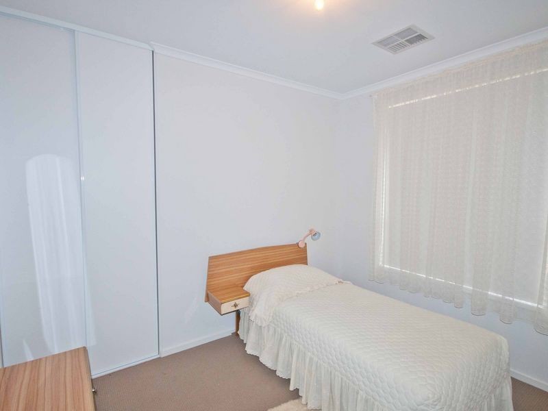 7 Cricket Ground Court, Christie Downs SA 5164
