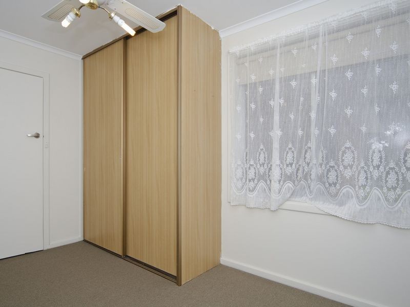 37 Dominic Crescent, Morphett Vale SA 5162