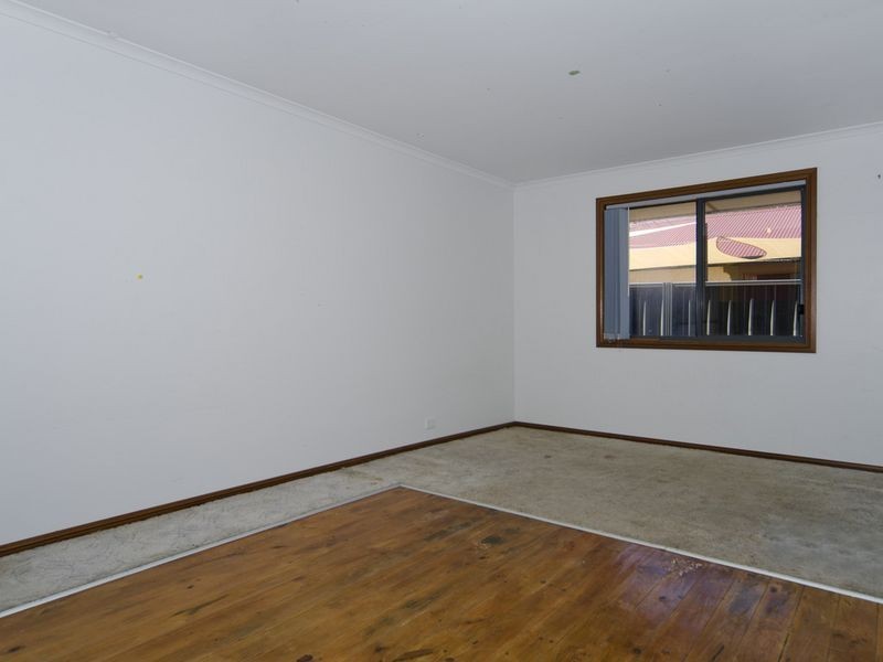 12 Freeman Avenue, Morphett Vale SA 5162