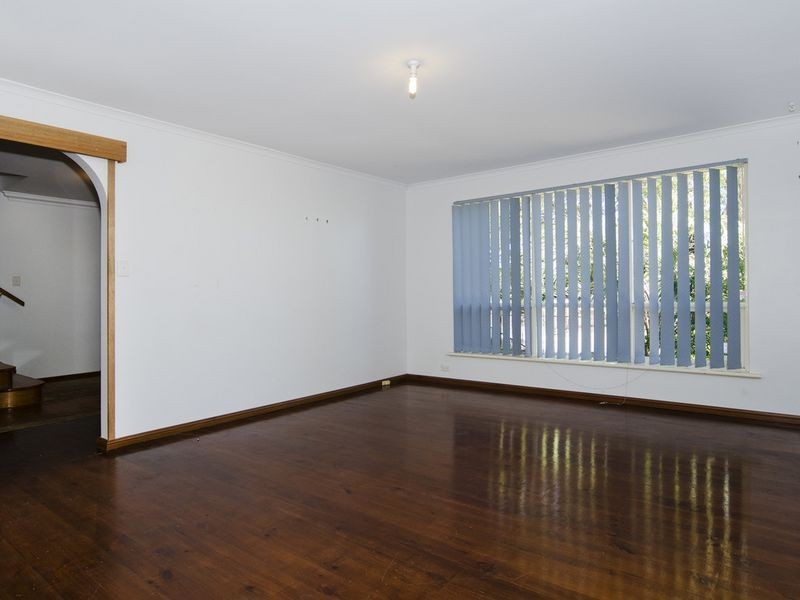 12 Freeman Avenue, Morphett Vale SA 5162