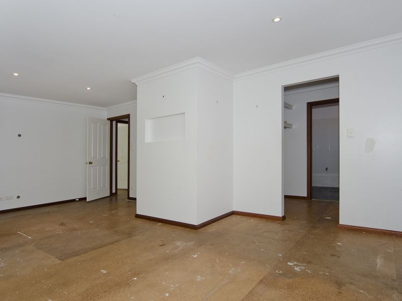 12 Freeman Avenue, Morphett Vale SA 5162