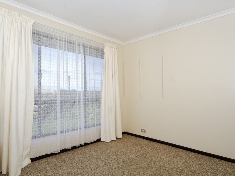 65 Oakridge Rise, Huntfield Heights SA 5163