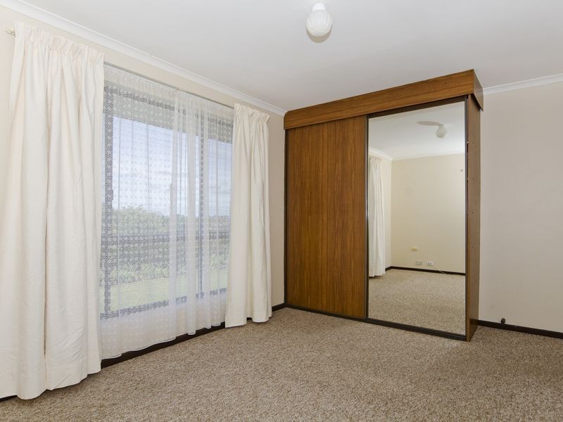 65 Oakridge Rise, Huntfield Heights SA 5163