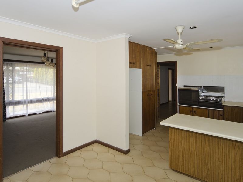 5 Kathryn Drive, Morphett Vale SA 5162