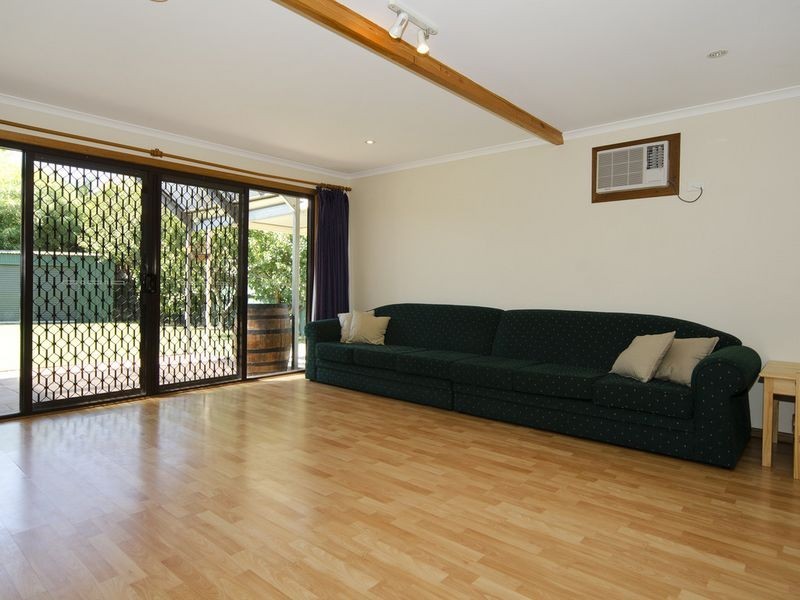 42 Oakridge Rise, Huntfield Heights SA 5163