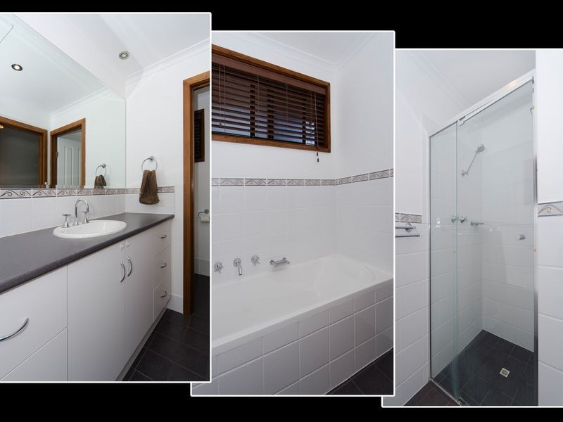 42 Oakridge Rise, Huntfield Heights SA 5163