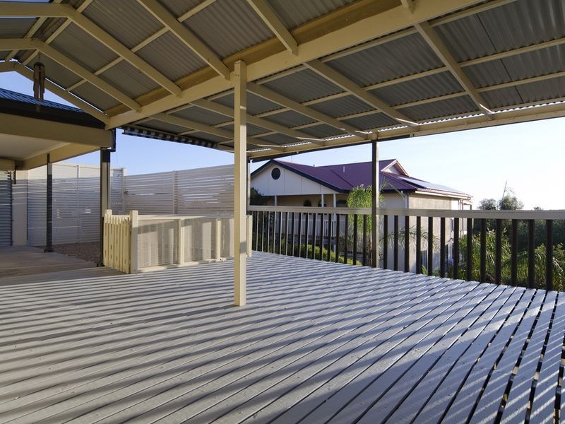5 Coorong Court, Port Noarlunga SA 5167