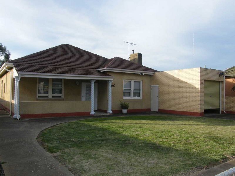 31 Nilpena Avenue, Park Holme SA 5043