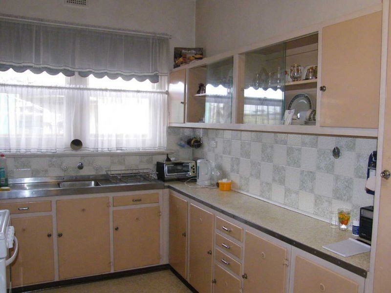 31 Nilpena Avenue, Park Holme SA 5043