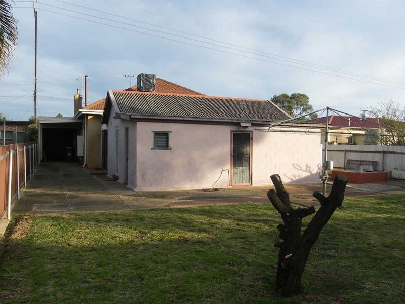 31 Nilpena Avenue, Park Holme SA 5043