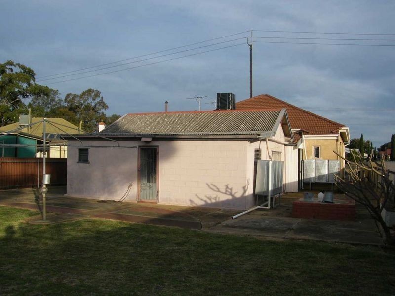 31 Nilpena Avenue, Park Holme SA 5043