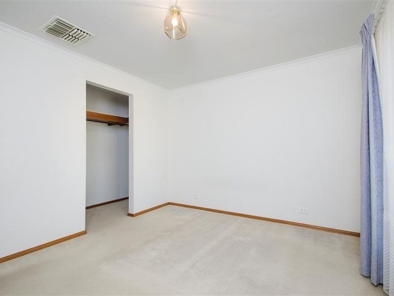 2 Anna Court, Hallett Cove SA 5158