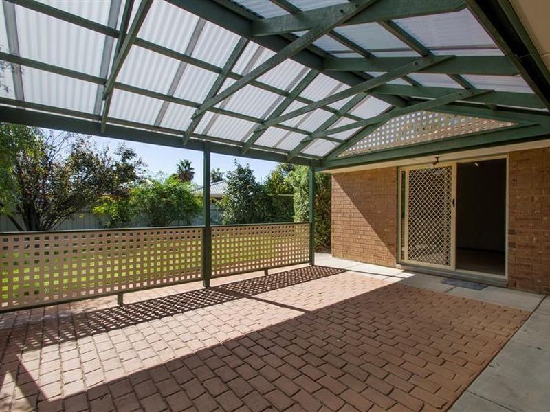 2 Anna Court, Hallett Cove SA 5158