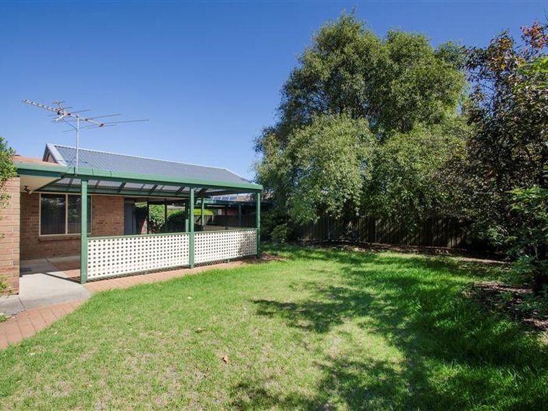 2 Anna Court, Hallett Cove SA 5158