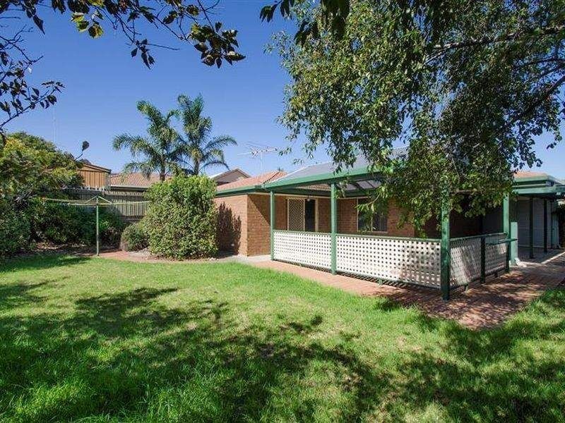 2 Anna Court, Hallett Cove SA 5158