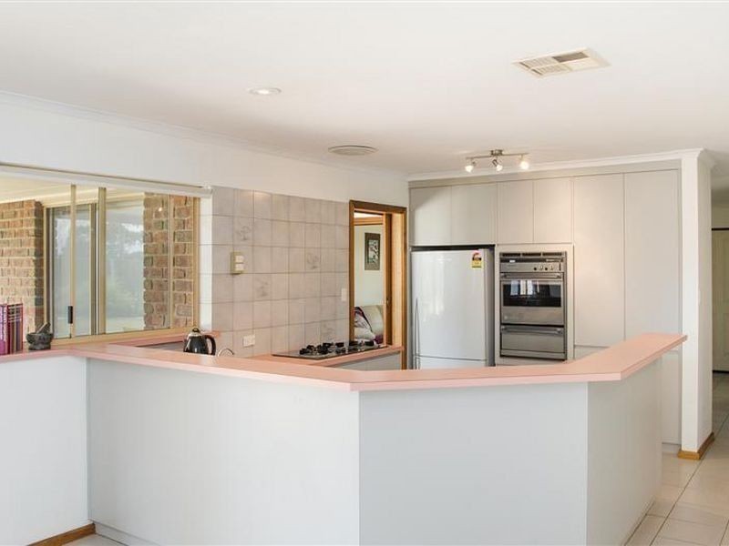 20 Crusade Court, Hallett Cove SA 5158